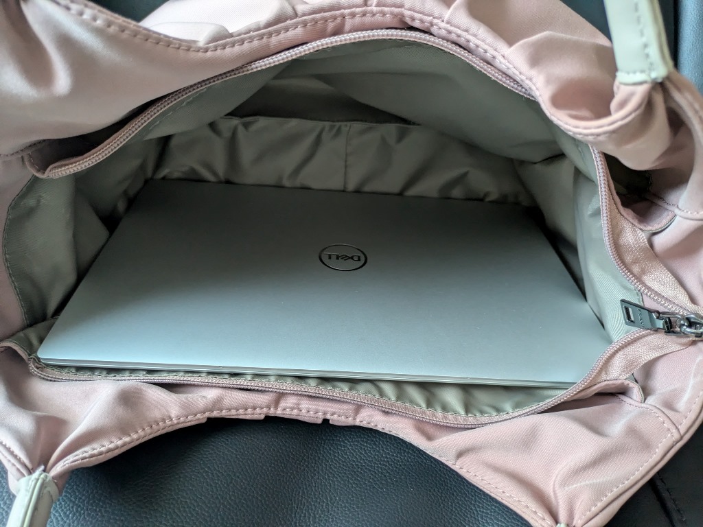 DELL XPS13 PC ノートパソコン