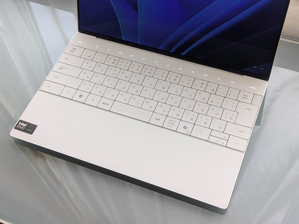 DELL XPS13 PC ノートパソコン