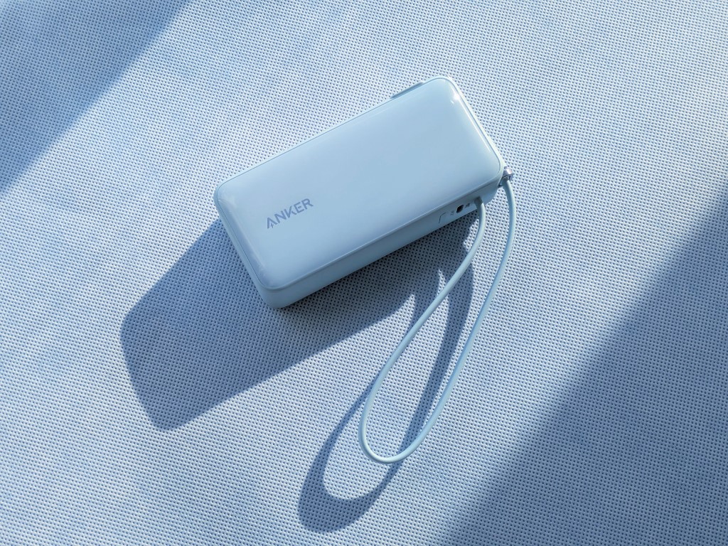 Anker Power Bankモバイルバッテリー(10000mAh, Fusion, Built-In USB-C ケーブル)A1637